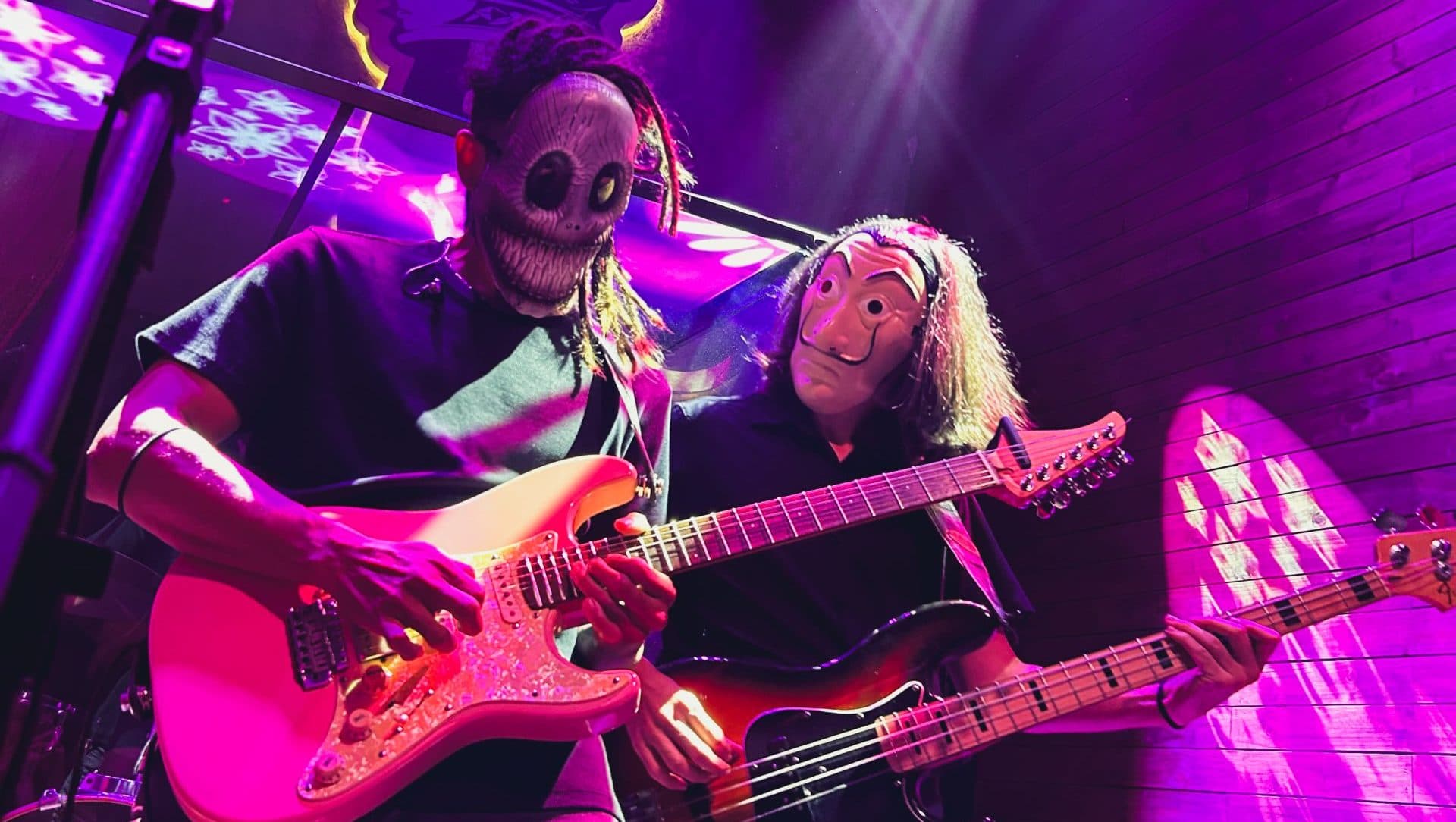 Pub 5 Elementos promove Halloween em Fortaleza com shows e premiação para melhores fantasias