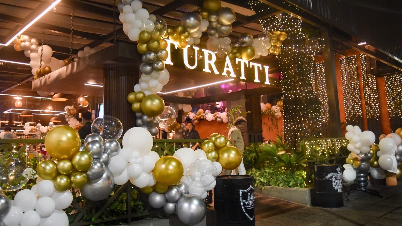 Réveillon 2026 da Turatti reúne programação musical e open food na unidade Varjota, em Fortaleza