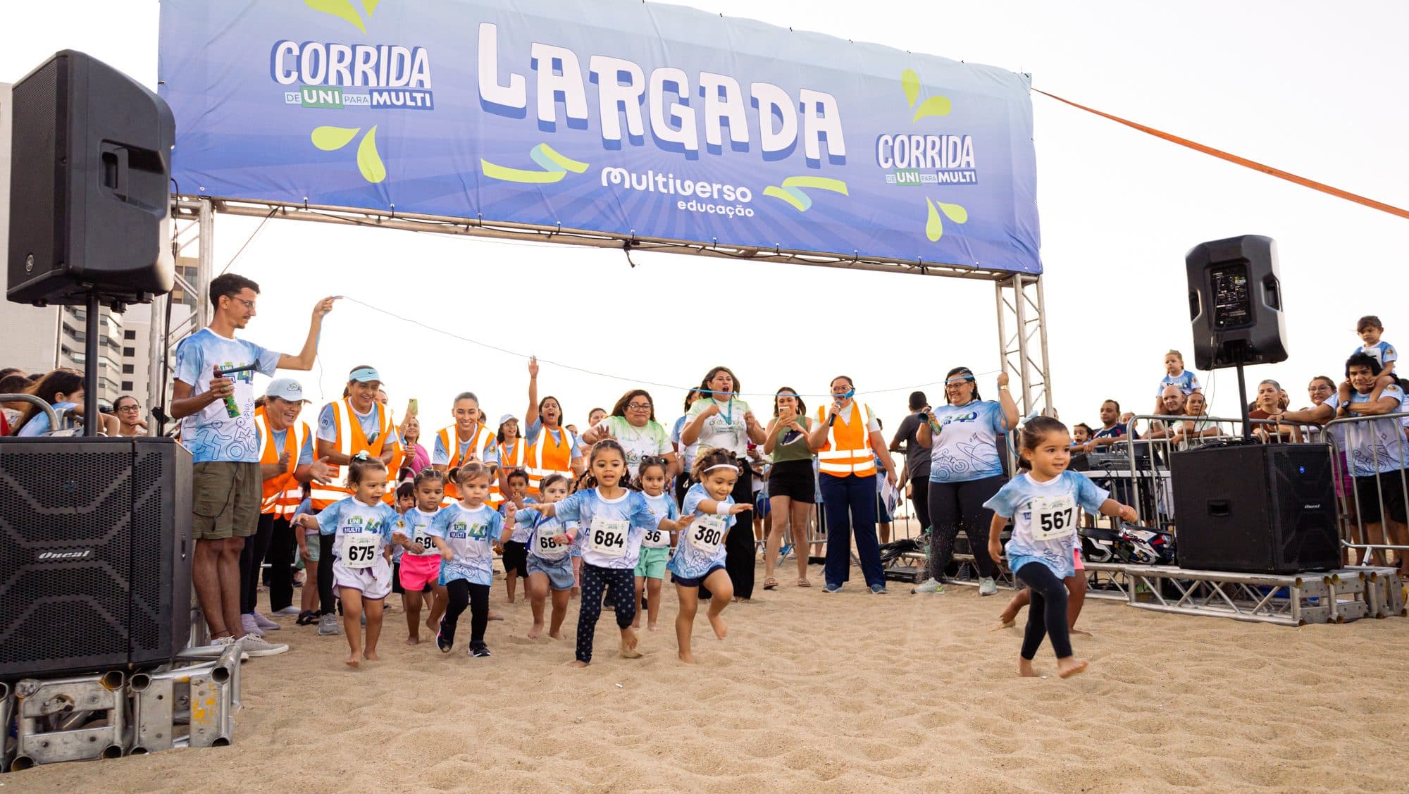 Com foco em esporte, lazer e união, Multiverso Educação promove corrida em Fortaleza para integrar alunos, famílias e comunidade