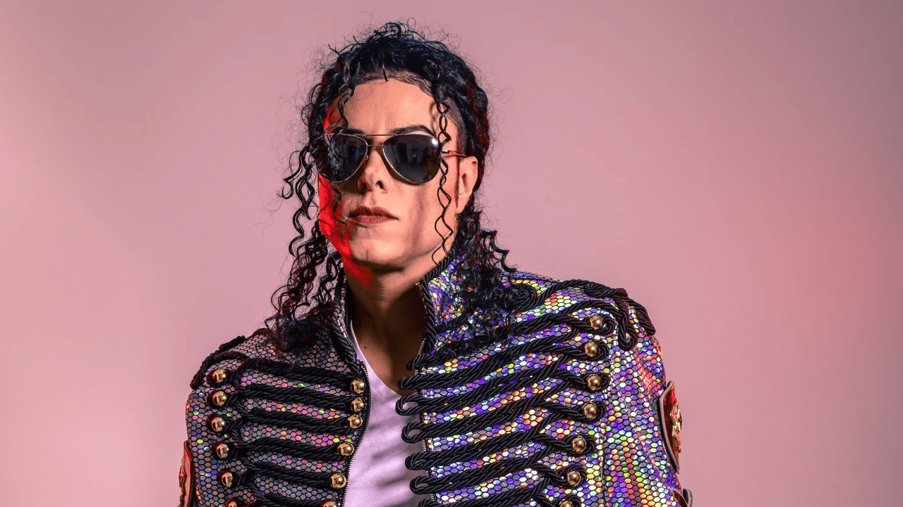 Rodrigo Teaser apresenta talk show em homenagem a Michael Jackson nos shoppings RioMar em Fortaleza