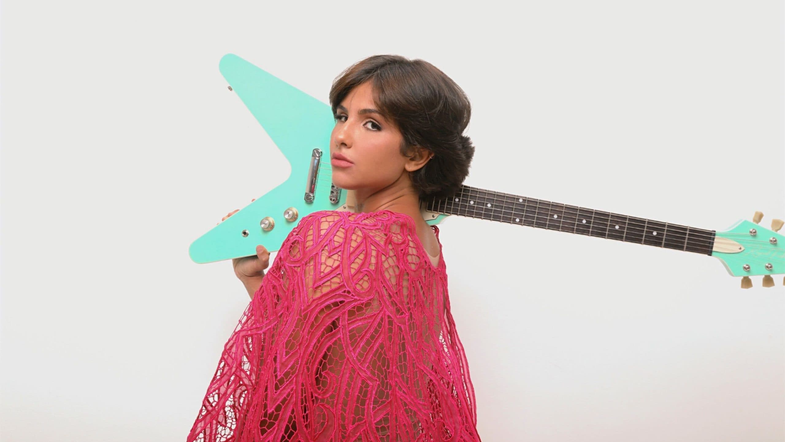 Rayane Fortes abre programação gratuita do projeto "Férias da Vila Azul do Mar" neste sábado (4)
