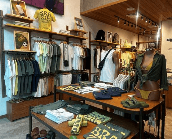 Campeonato Mundial de Futebol 2026 inspira vitrines e impulsiona o varejo nos shoppings RioMar em Fortaleza